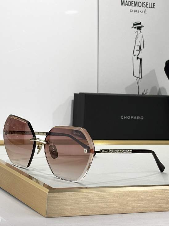 Picture of Chopard Sunglasses _SKUfw70786912fw